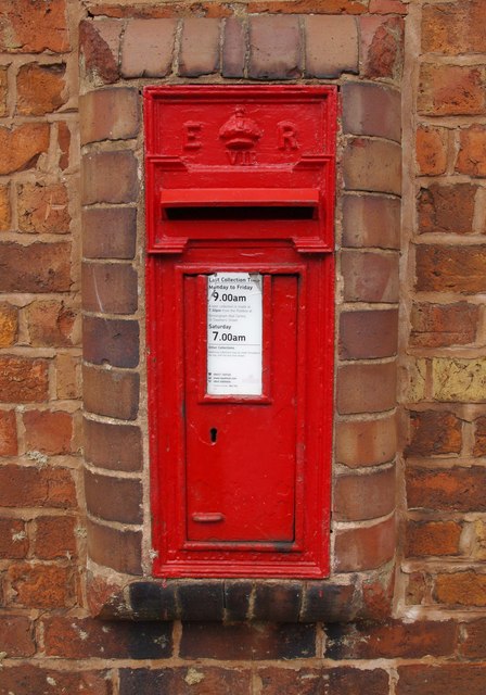 Edward VII wall-mounted postbox near St... © P L Chadwick :: Geograph ...