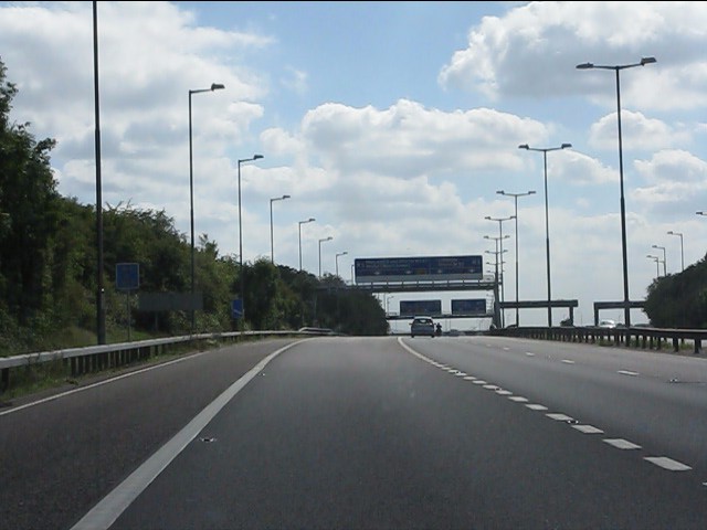 M4 Motorway approaching Almondsbury... © J Whatley :: Geograph Britain ...