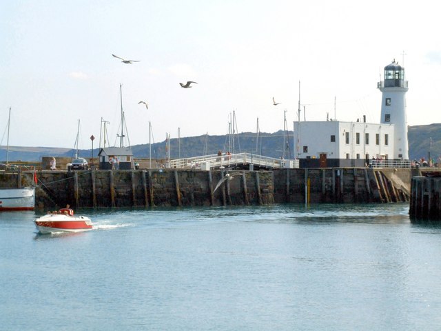 Old Harbour, Scarborough © Dave Hitchborne cc-by-sa/2.0 :: Geograph ...