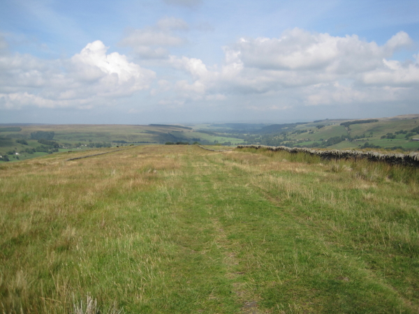 Footpath towards Hesleywell from Middle... © Les Hull :: Geograph ...