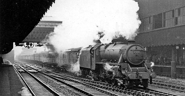 Manchester Exchange/Victoria Station, with train