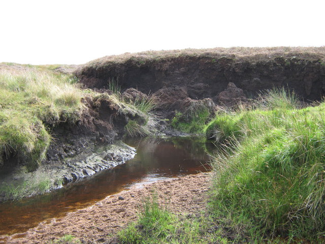 Collapsed peat hag © Paul Simonite :: Geograph Britain and Ireland