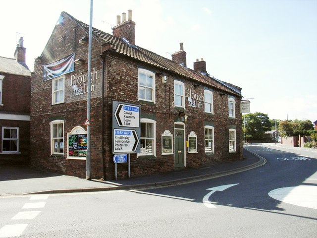 The Plough, Shearburn Terrace © Stanley Walker cc-by-sa/2.0 :: Geograph ...