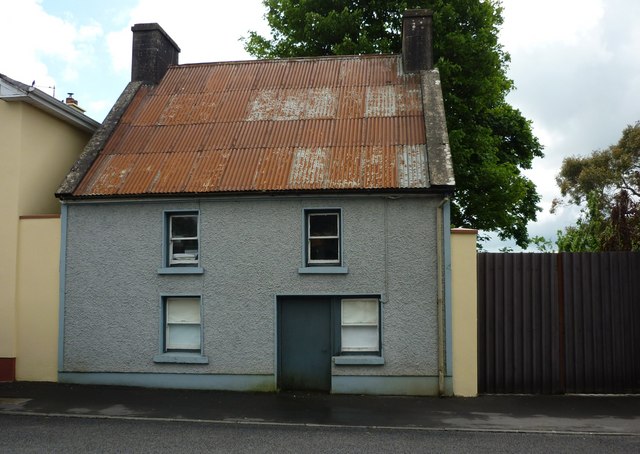 Is this the oldest house in Tulla?
