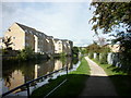 Walking along the Leeds to Liverpool Canal #101