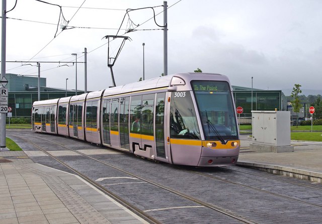 Luas tram no. 3003 approaching Red Cow/An Bhó Dhearg tram stop