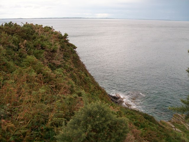 Cliffs north of Bloody Bridge
