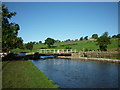 Walking along the Leeds to Liverpool Canal #265