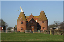 TQ7646 :  The Oast House, Horlands Farm, Summerhill Road, Marden, Kent by Oast House Archive