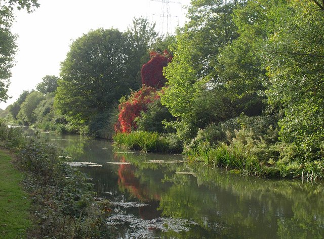 Slough Arm of Grand Union Canal