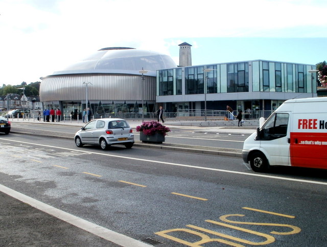 New Entrance To Newport Railway Station C Jaggery Cc By Sa 2 0