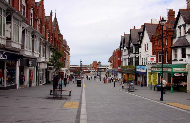 Station Road in Colwyn Bay © Steve Daniels :: Geograph Britain and Ireland