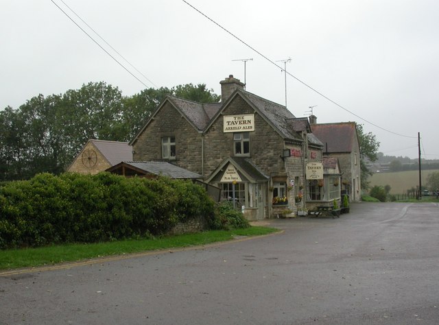 Kemble, The Tavern © Mike Faherty Cc-by-sa 2.0 :: Geograph Britain And 