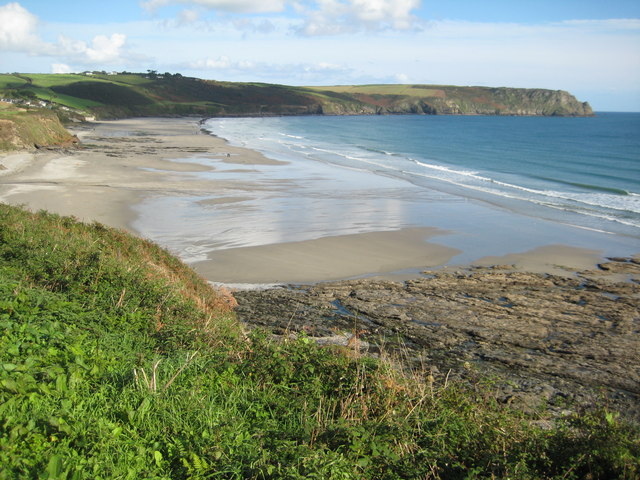 Pendower Beach © Philip Halling cc-by-sa/2.0 :: Geograph Britain and ...