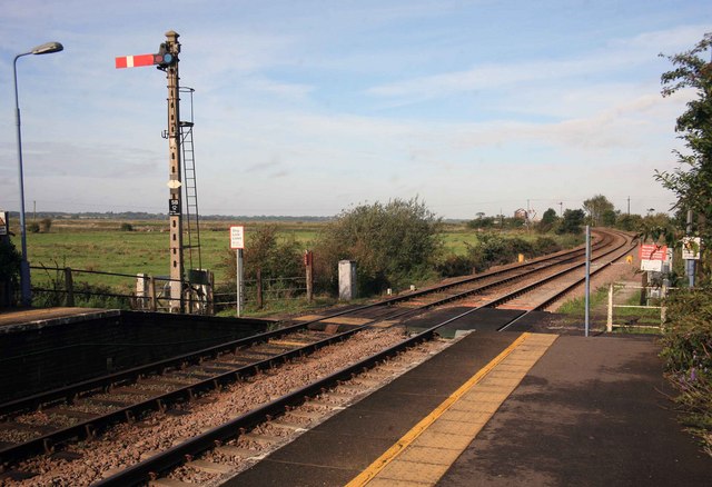 Somerleyton Station and signal