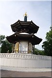 TQ2777 : Battersea Park - Peace Pagoda by N Chadwick