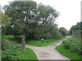 Footpath junction on Leybourne Lakes near Gighill Road