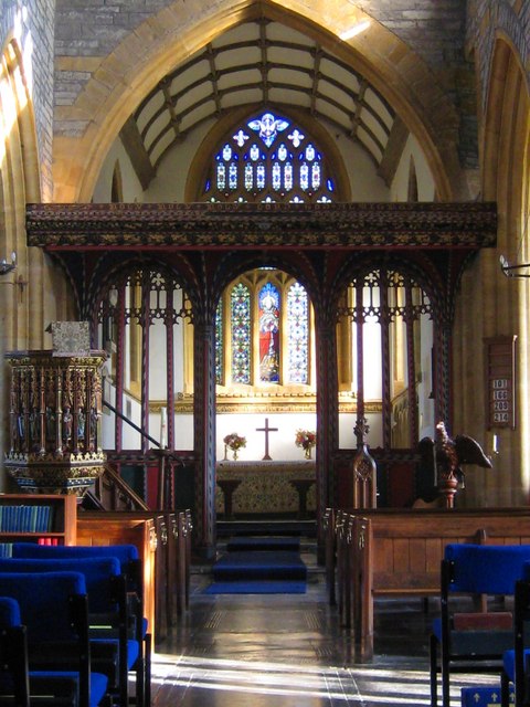 Holy Trinity Church - interior © Sarah Smith cc-by-sa/2.0 :: Geograph ...