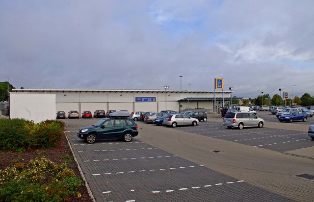 Aldi Supermarket, Belgard Road, Belgard © P L Chadwick :: Geograph ...