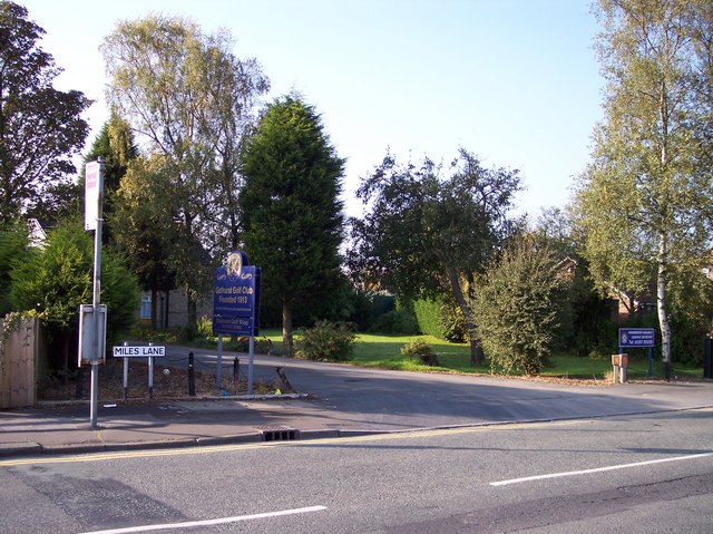 Entrance to Gathurst Golf Club on Miles Lane
