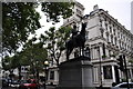 London : Kensington - Robert Napier Statue