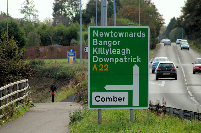 Direction sign, Comber
