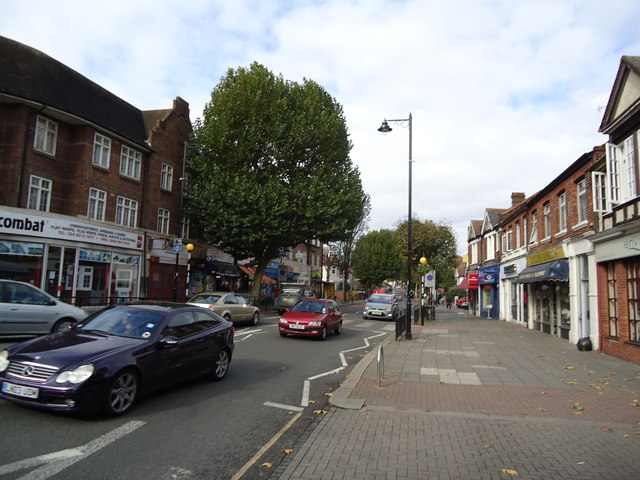 Northfield Avenue, Ealing © Stacey Harris :: Geograph Britain and Ireland