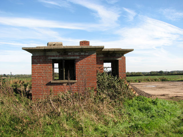 Plate Layer's Hut Beside Dismantled... © Evelyn Simak Cc-by-sa/2.0 ...