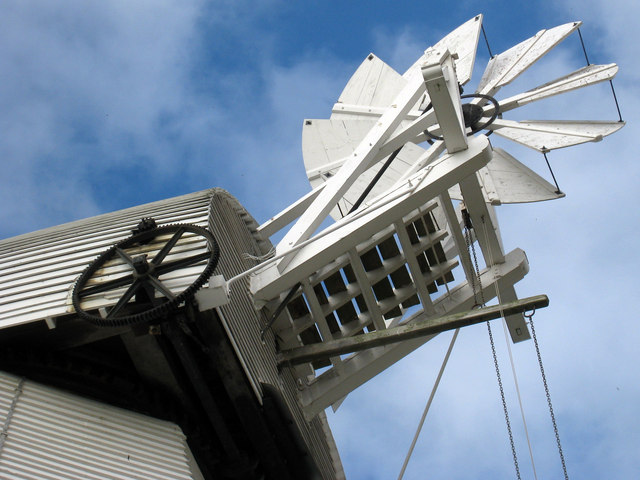 Woodchurch Windmill tail fan