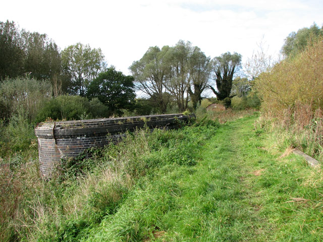 Angles Way past remains of railway swing... © Evelyn Simak cc-by-sa/2.0 ...