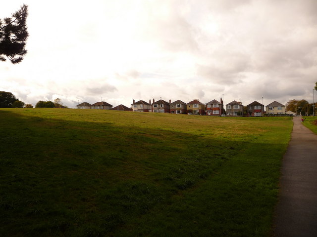 Redhill: houses face onto Redhill Common