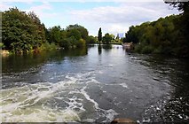 SU7274 : The River Thames by Caversham Lock by Steve Daniels