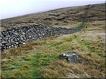 J2725 : Batt's Wall, Slieve Muck by Rossographer