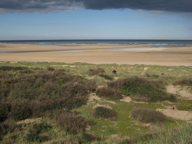 Gun Hill dunes and beach © Hugh Venables :: Geograph Britain and Ireland