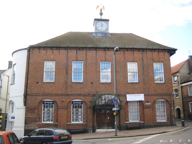 Buckingham: The Old Town Hall © Nigel Cox cc-by-sa/2.0 :: Geograph ...