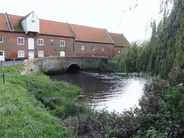 Outflow from the mill