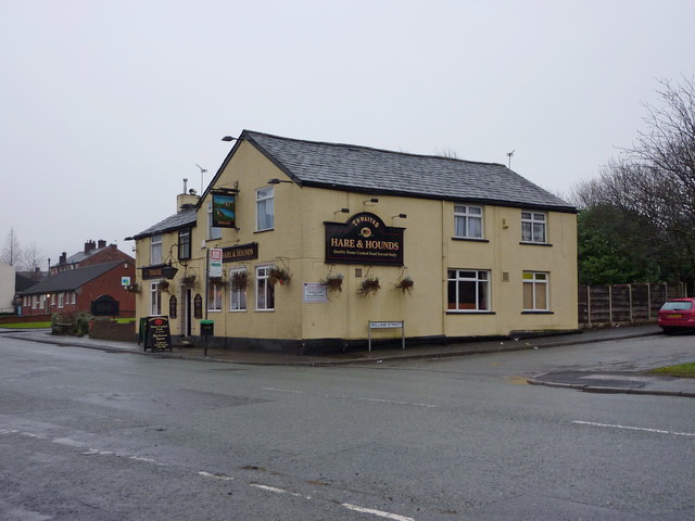 The Hare & Hounds, Oldham Road,... © Alexander P Kapp :: Geograph ...