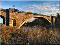 SJ4065 : River Dee, Grosvenor Bridge by David Dixon