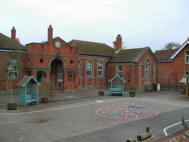 Hassocks Infants School \u00a9 Paul Gillett :: Geograph Britain and Ireland