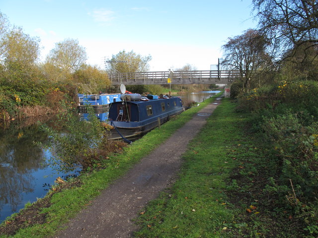 Bridge zero, Slough Arm, Grand Union... © David Hawgood cc-by-sa/2.0 ...