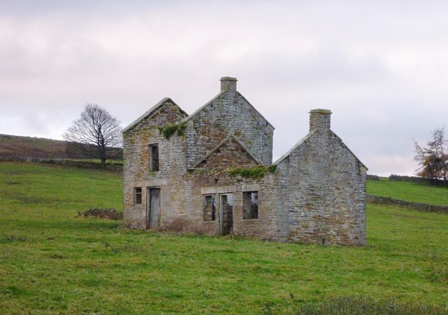 Derelict farmhouse above Mickleton