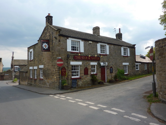 The Star & Garter, Kirkby Overblow © Alexander P Kapp cc-by-sa/2.0 ...