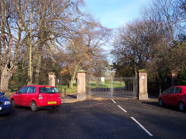 Entrance to Prince's Park from Belvidere road