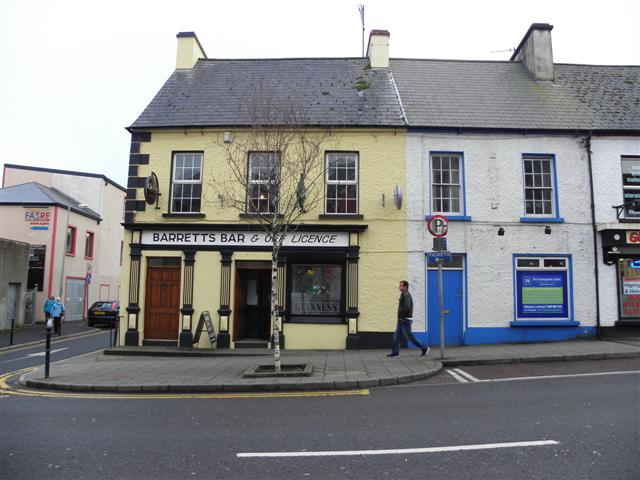 Barrett's Bar, Ballybofey © Kenneth Allen :: Geograph Ireland