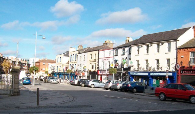 A Row of Shops in Thorncastle Street,... © Eric Jones cc-by-sa/2.0 ...