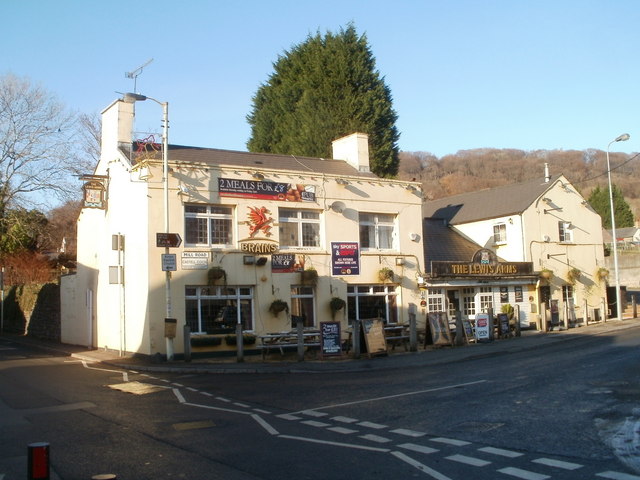 The Lewis Arms, Tongwynlais © Jaggery cc-by-sa/2.0 :: Geograph Britain ...