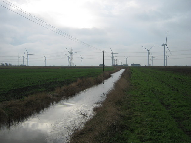 Footpath and drainage channel to Little... © David Anstiss cc-by-sa/2.0 ...