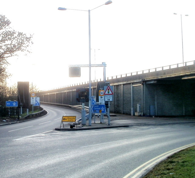 Slip road to M4 westbound, junction 26,... © Jaggery cc-by-sa/2.0 ...