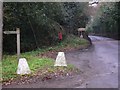 Footpath sign just south of Wonersh