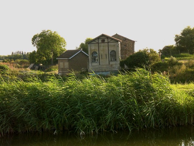 Out of plumb: old fenland pump-engine house at Upware